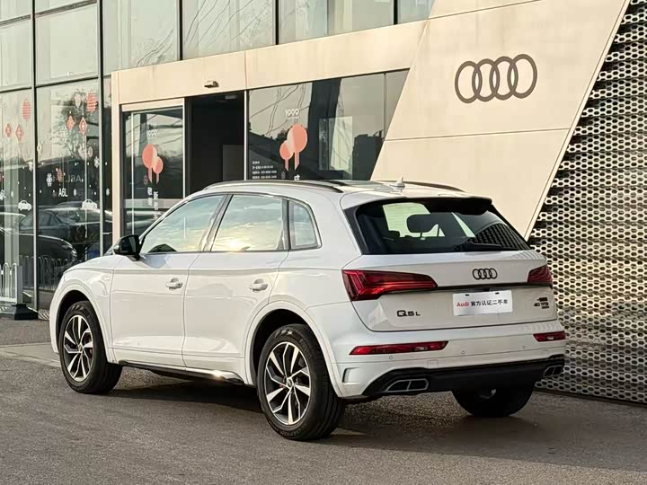 Audi Q5L 2024 40 TFSI — фото 4