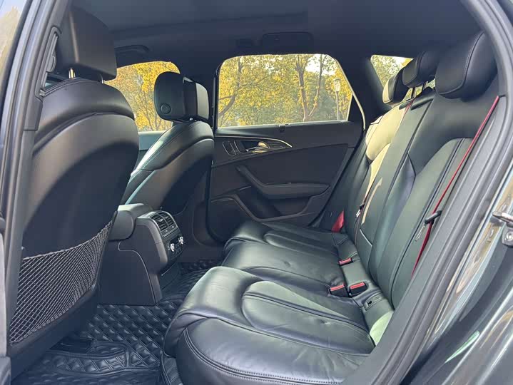 Audi RS6 2016 RS 6 4.0 T Avant — фото 7