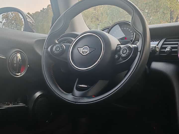 MINI Hatch — фото 15