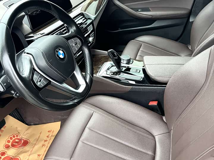 BMW 5 Series 525Li люкс-пакет — фото 9