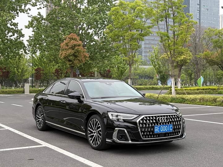 Audi A8 2023 A 8 L 50 TFSI quattro — фото 3