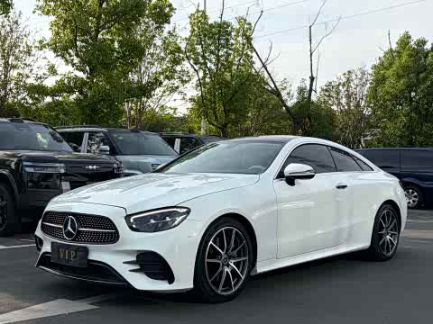 Mercedes-Benz E-Class 2021 E 260 — фото 18