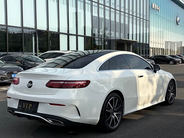 Mercedes-Benz E-Class 2021 E 260 — фото 17