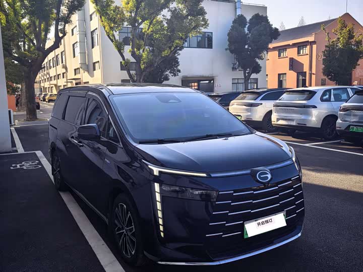Trumpchi E8 PHEV 2024 150km MAX — фото 3