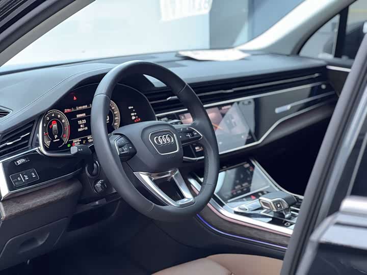 Audi Q7 2023 45 TFSI quattro S line Sport — фото 9
