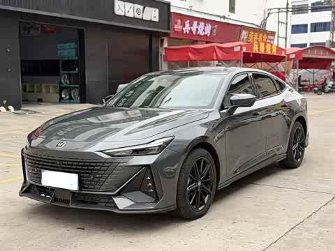 Changan UNI-V 2023 1.5 T — фото 14