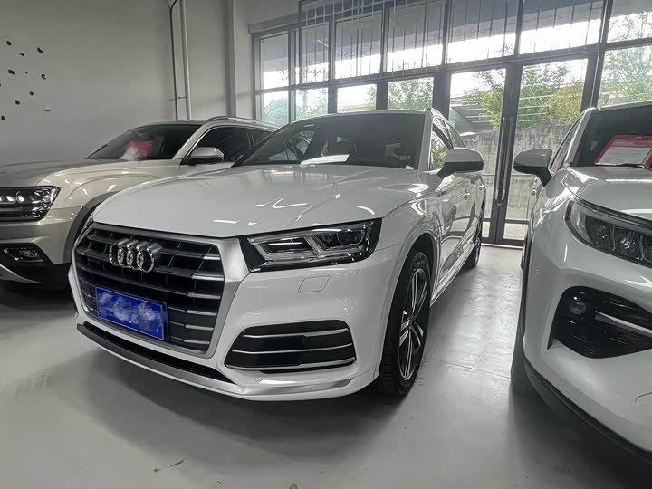 Audi Q 5 L 2020 40 TFSI