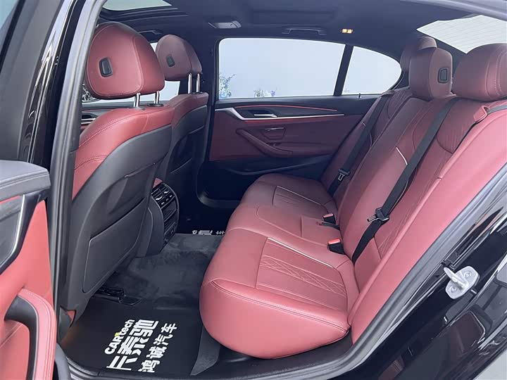 BMW 5-Series 2022 530 Li Leading M — фото 19