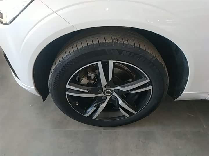 Volvo XC60 2020 T 5 4 WD — фото 23