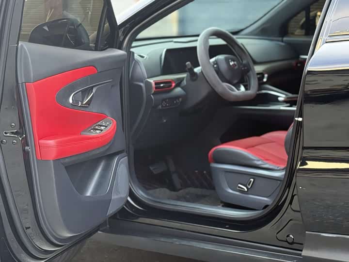 Changan UNI-T 2020 1.5 T Premium — фото 16