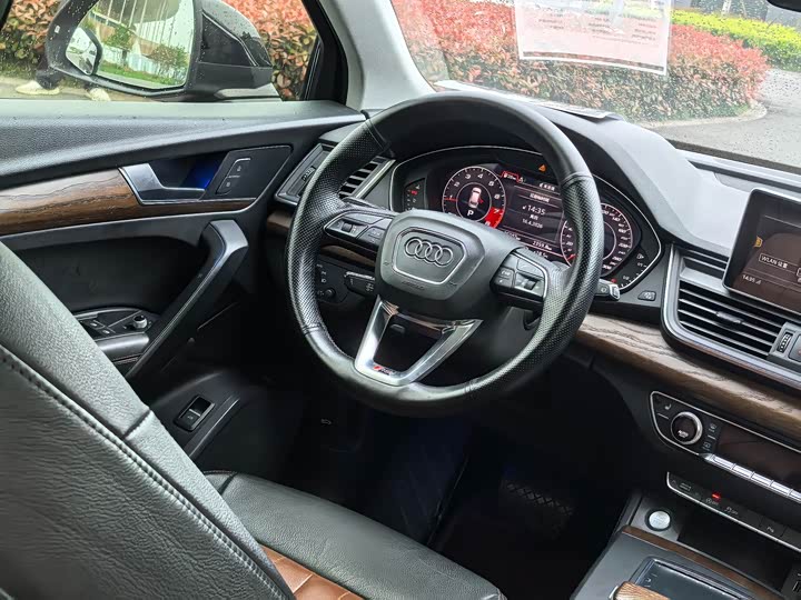 Audi Q5L 2020 40 TFSI — фото 12