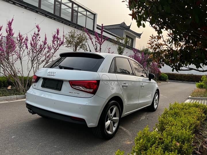 Audi A1 2016 30 TFSI Sportback Design — фото 5