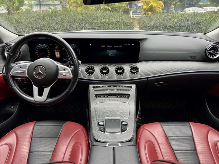Mercedes-Benz CLS 2021 CLS 300 — фото 10