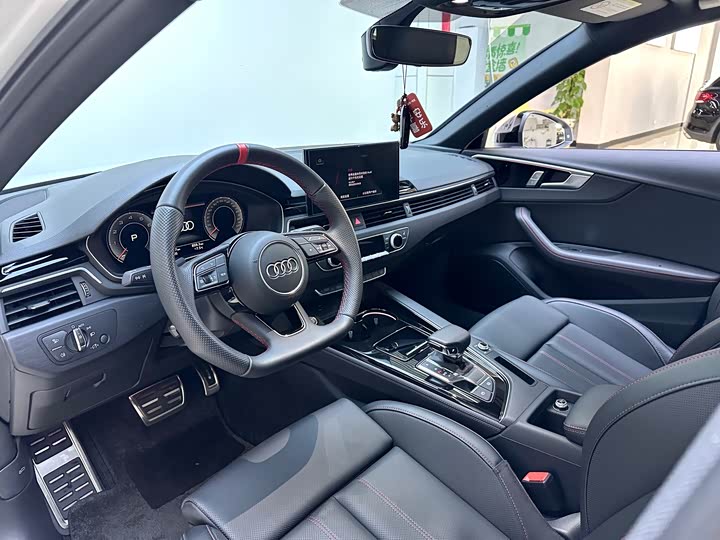 Audi A4L 2025 200 40 TFSI — фото 8