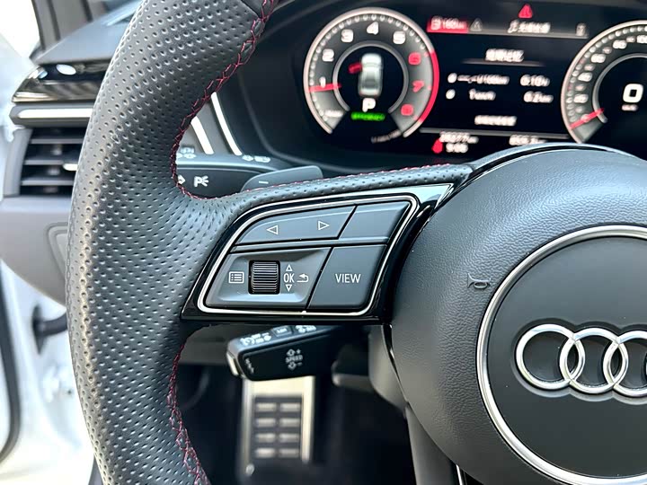 Audi A4L 2025 200 40 TFSI — фото 14
