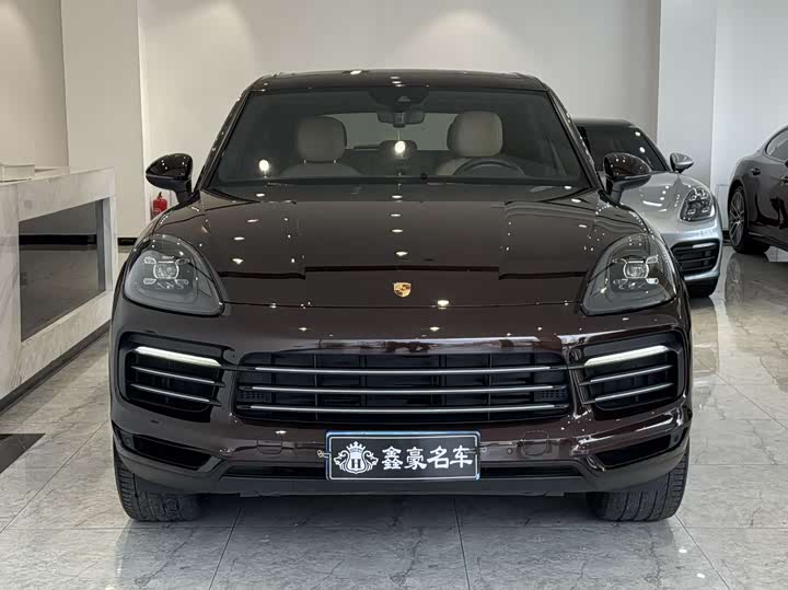 Porsche Cayenne 2018 Cayenne 3.0 T — фото 2