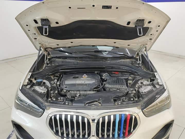 BMW X1 2021 s Drive 20 Li — фото 9