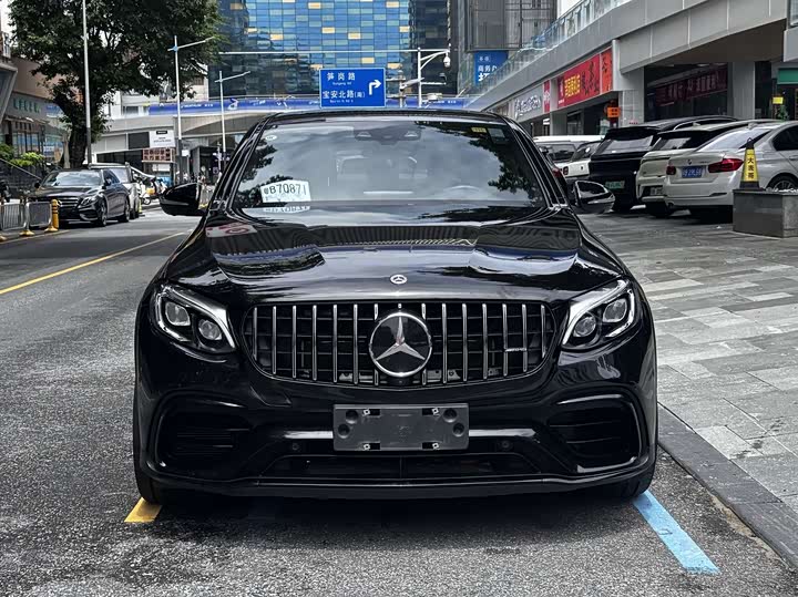 Mercedes-Benz GLC 2018 AMG GLC 63 4 MATIC+ SUV — фото 2