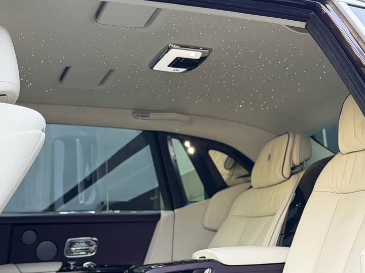 Rolls-Royce Phantom — фото 17
