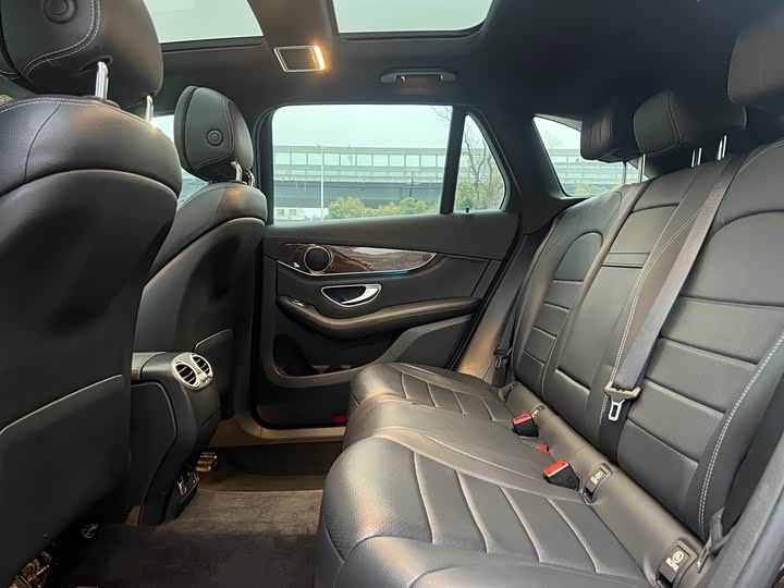 Mercedes-Benz GLC 2019 GLC 260 L 4 MATIC — фото 7