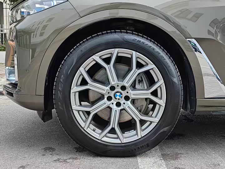BMW X7 2020 x Drive 40i — фото 4