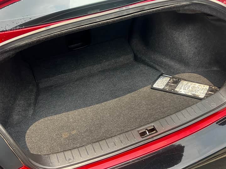 Infiniti Q50L 2015 2.0 T — фото 26
