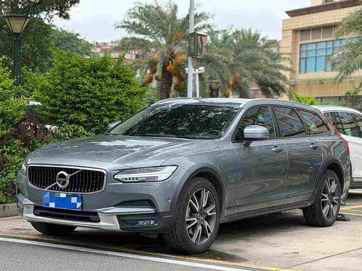 Volvo V 90 2019 Cross Country T 5 AWD V — фото 1