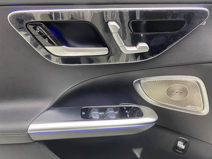 Mercedes-Benz C-Class 2025 C 260 L — фото 26