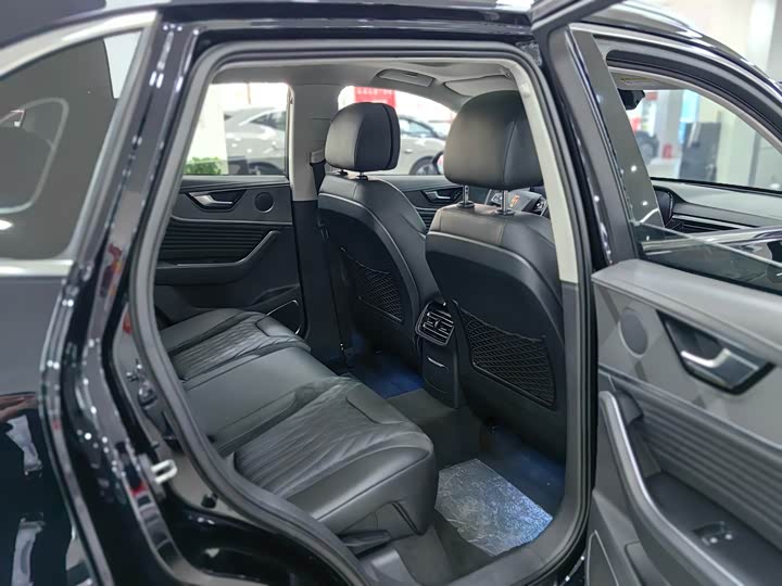 Hongqi HS5 2023 2.0 T Pro — фото 7