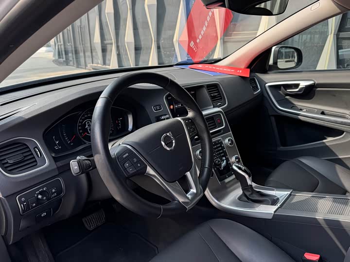 Volvo S60 2018 S 60 L T 3 — фото 9