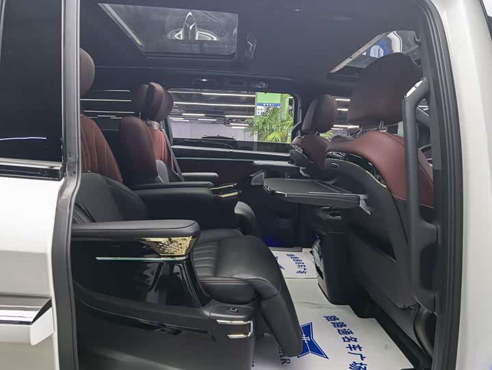 Trumpchi M8 2025 Hybrid — фото 9