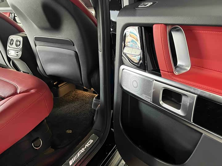 Mercedes-Benz G-Class 2022 AMG G 63 — фото 16