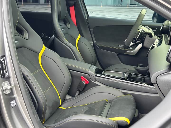 Mercedes-Benz A-Class 2024 AMG A 45 S 4 MATIC+ — фото 13