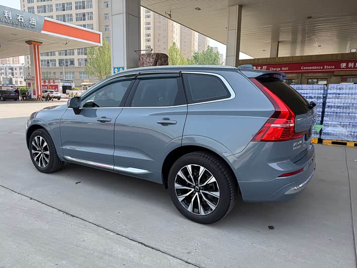 Volvo XC60 2023 B 5 4 WD — фото 6