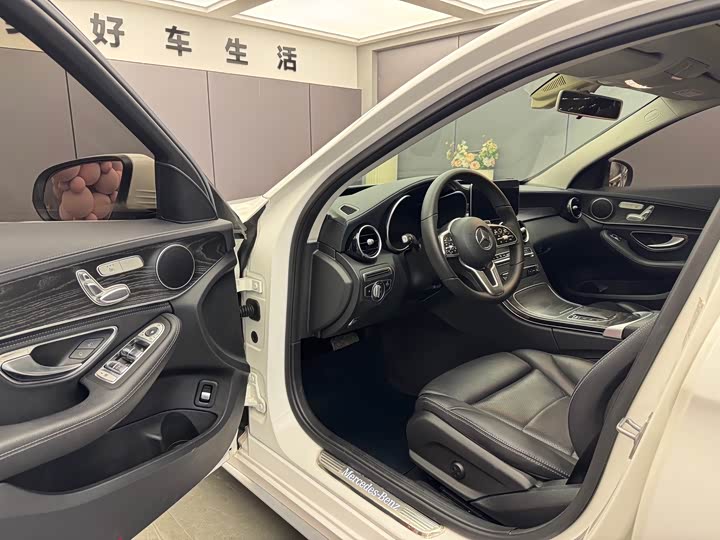 Mercedes-Benz C-Class 2019 C 260 L — фото 4