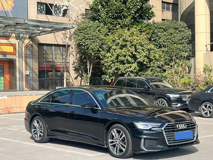 Audi A6L 2019 40 TFSI — фото 3