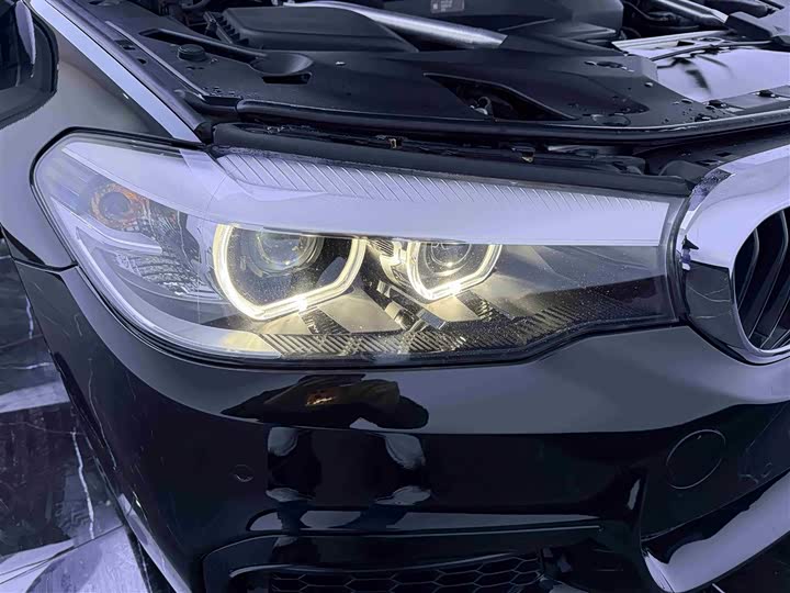 BMW 5-Series 2018 530 Li x Drive M — фото 19