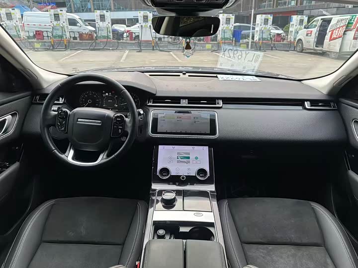 Land Rover Range Rover Velar — фото 8
