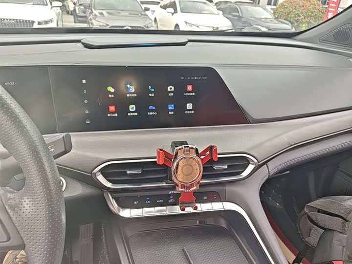 Changan UNI-T 2020 1.5 T Premium — фото 13