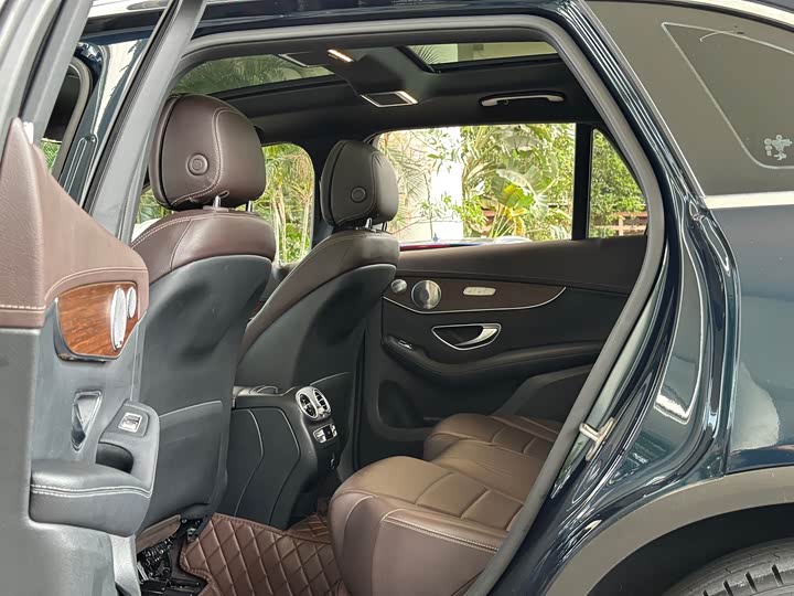 Mercedes-Benz GLC 2021 GLC 300 L 4 MATIC — фото 6