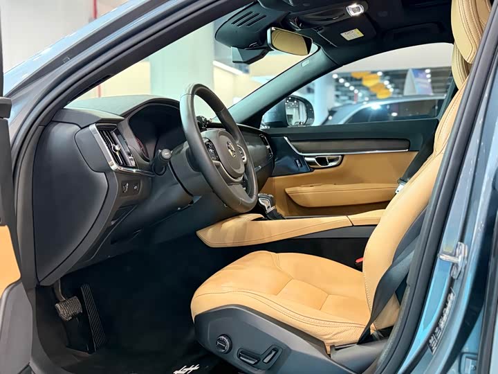 Volvo V90 2019 Cross Country T 5 AWD VI — фото 8