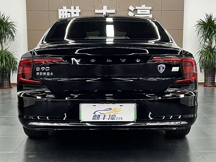 Volvo S90 Hybrid 2024 Hybrid 4 WD — фото 16