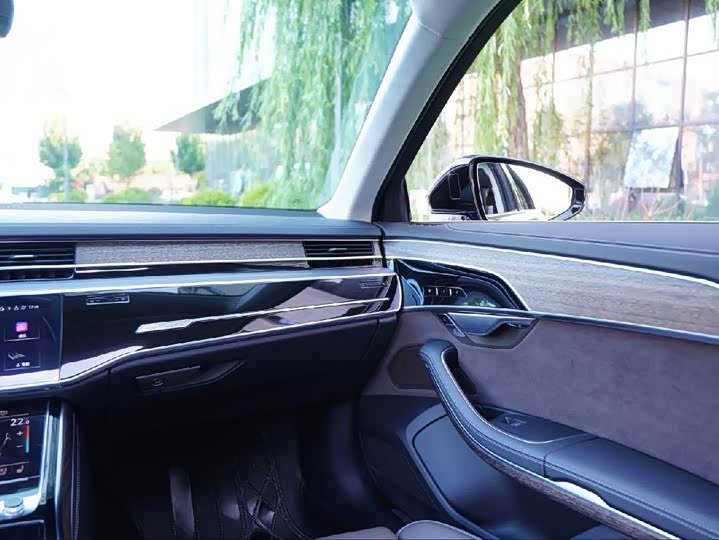 Audi A8 2024 A 8 L 55 TFSI quattro Flagship — фото 19