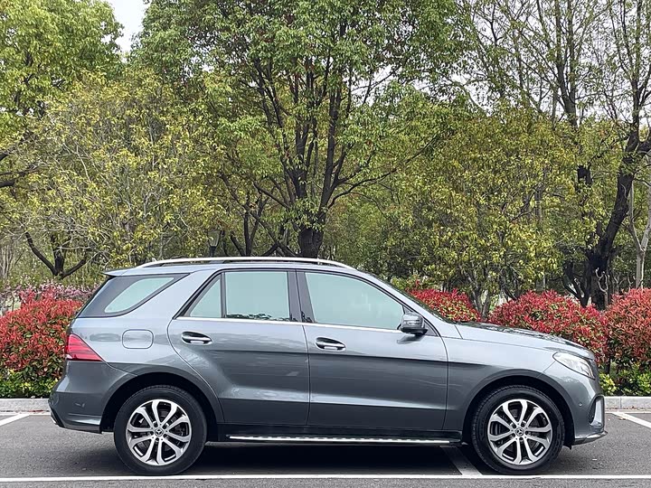 Mercedes-Benz GLE — фото 4