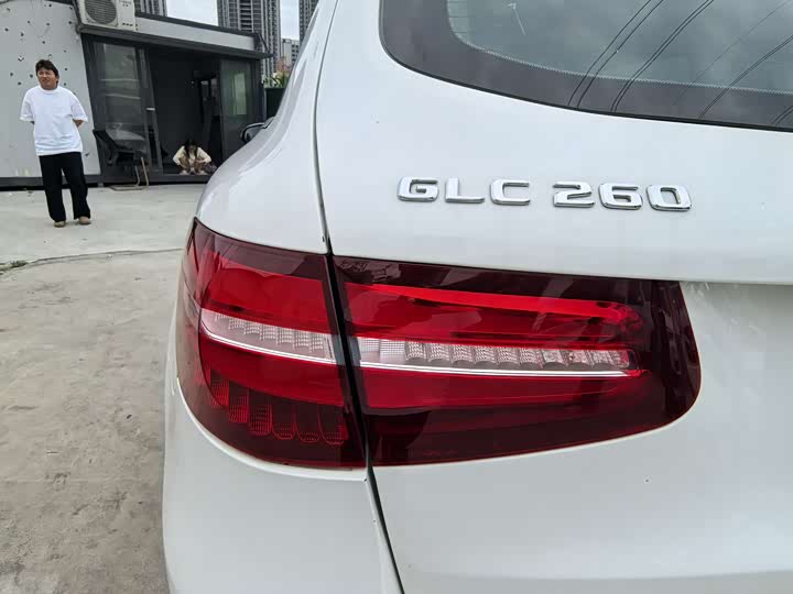 Mercedes-Benz GLC 260 4MATIC динамик — фото 6