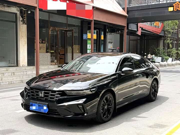Honda Accord — фото 1