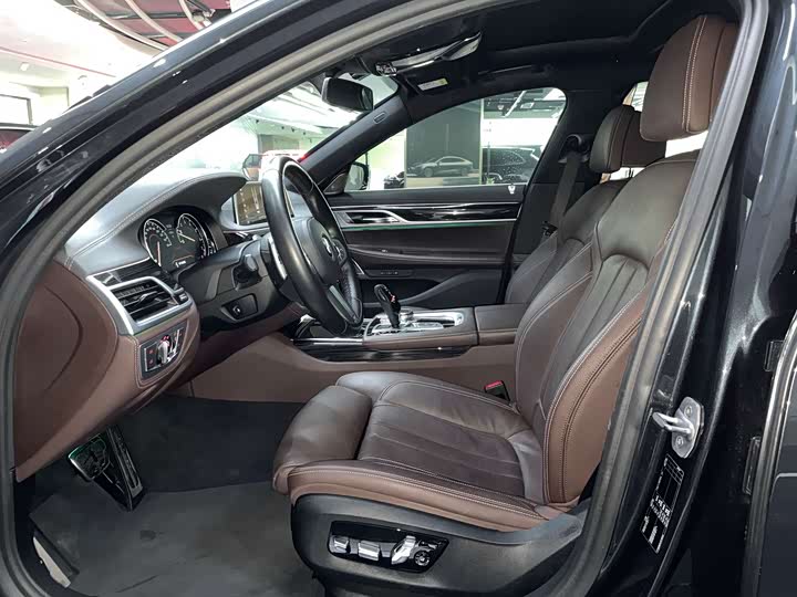 BMW 7-Series 2018 730 Li Leading M — фото 13