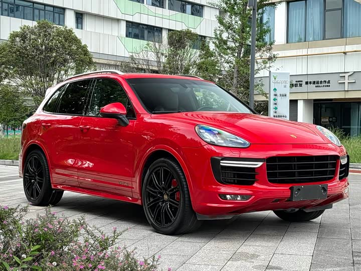 Porsche Cayenne 2016 Cayenne GTS 3.6 T — фото 3
