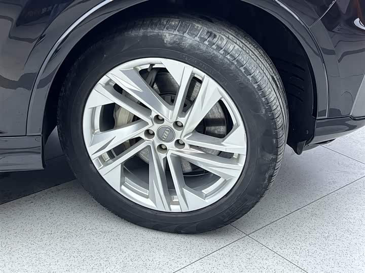 Audi Q7 2020 55 TFSI quattro — фото 6