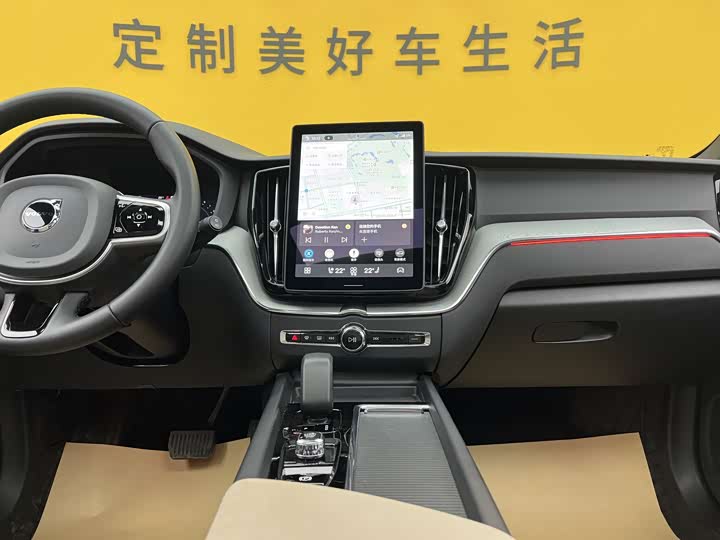 Volvo XC60 2026 B 5 4 WD — фото 11